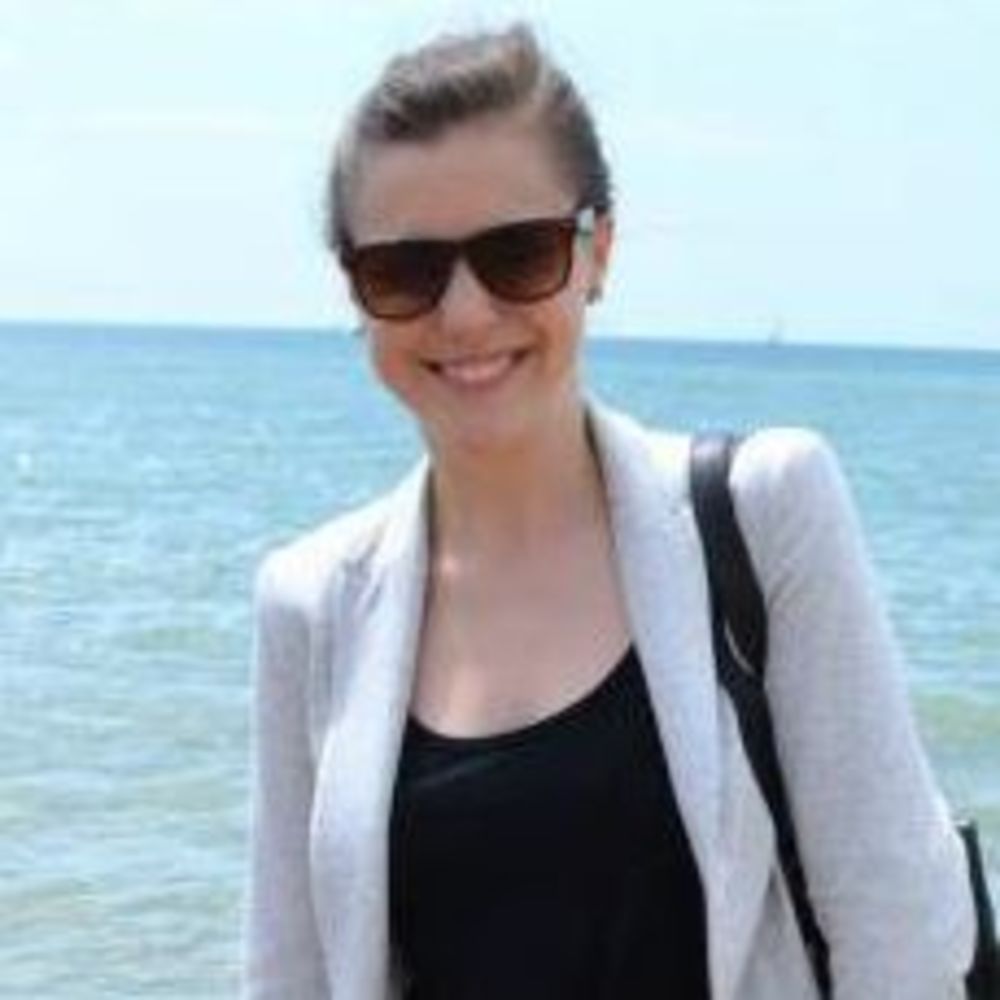 Meet your Posher, Elizabeth